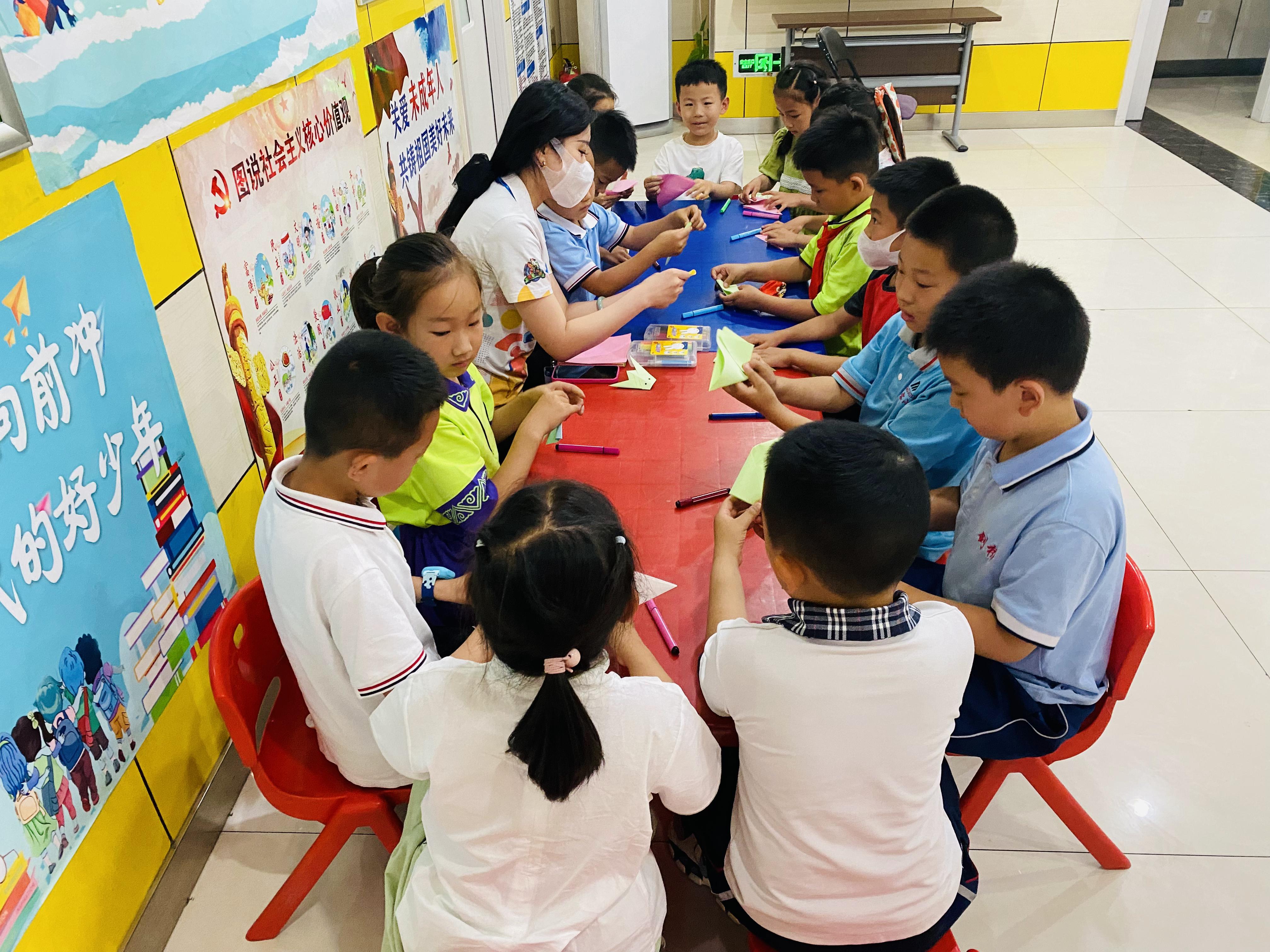 天童教育:家庭教育最忌的三个“过度”