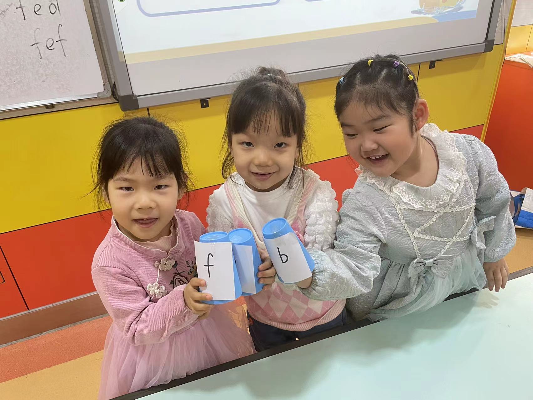 天童美语：孩子脾气特别犟不听话，父母应该