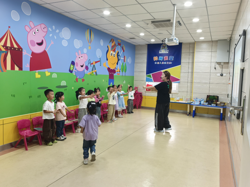 南宁天童教育：孩子英语学习，需要整块时间还是碎片时间？(图1)