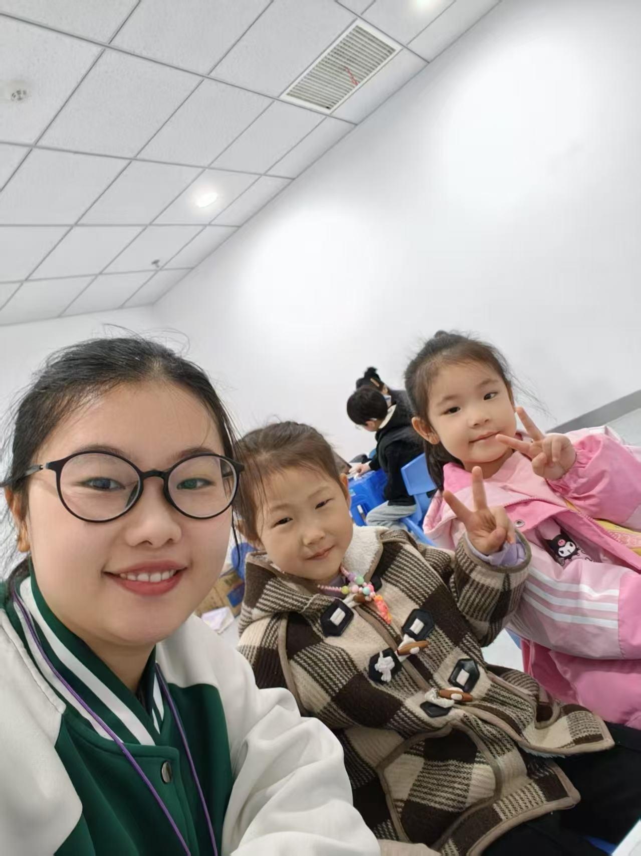 南宁天童教育：别把英语字母当“发动机”(图1)